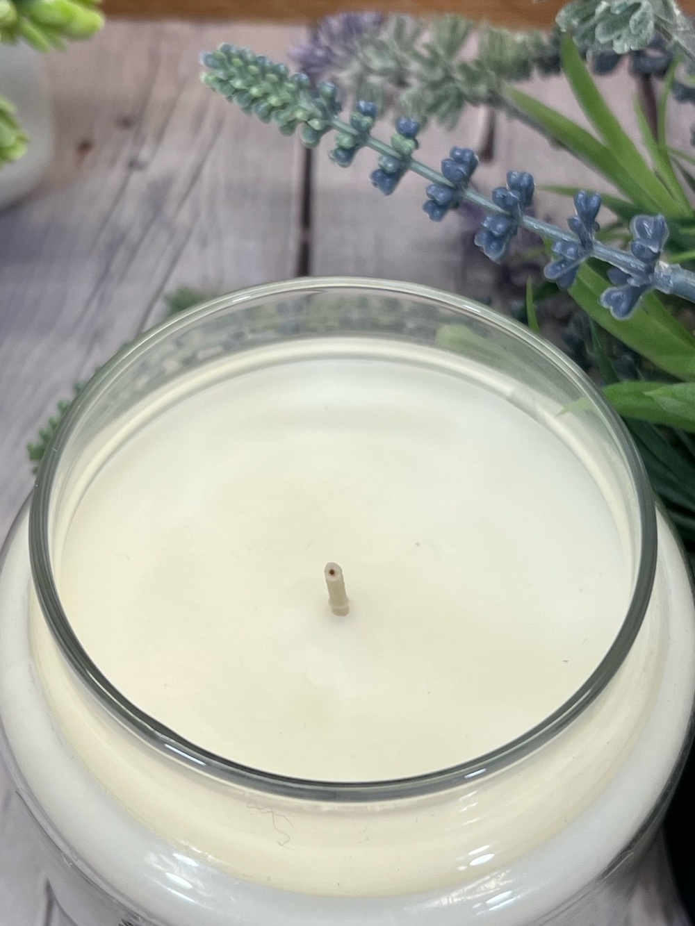 Scentsational Sweet Peony Natural Soy Candle - White-NEW - Picture 4 of 5